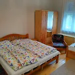 8513 - Rozsi Vendeghaz Apartment