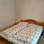8513 - Rozsi Vendeghaz