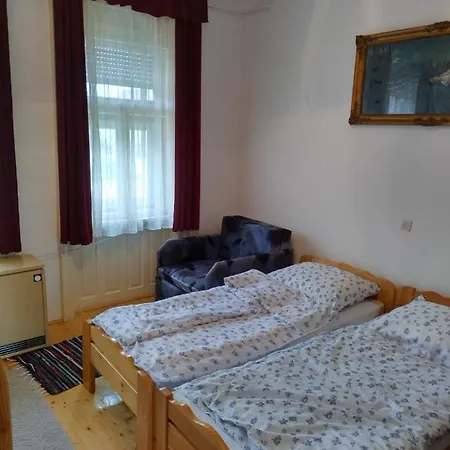 8513 - Rozsi Vendeghaz Apartment Mihalyhaza
