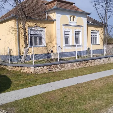 8513 Mihályháza - Rózsi Apartman *